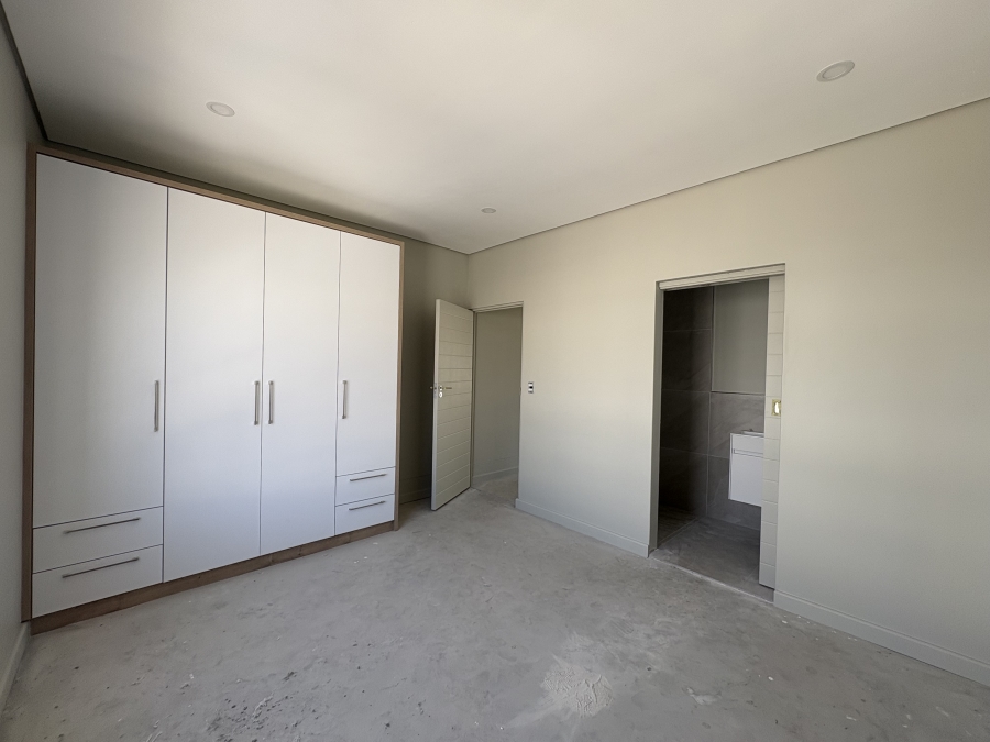 4 Bedroom Property for Sale in Sandown Western Cape